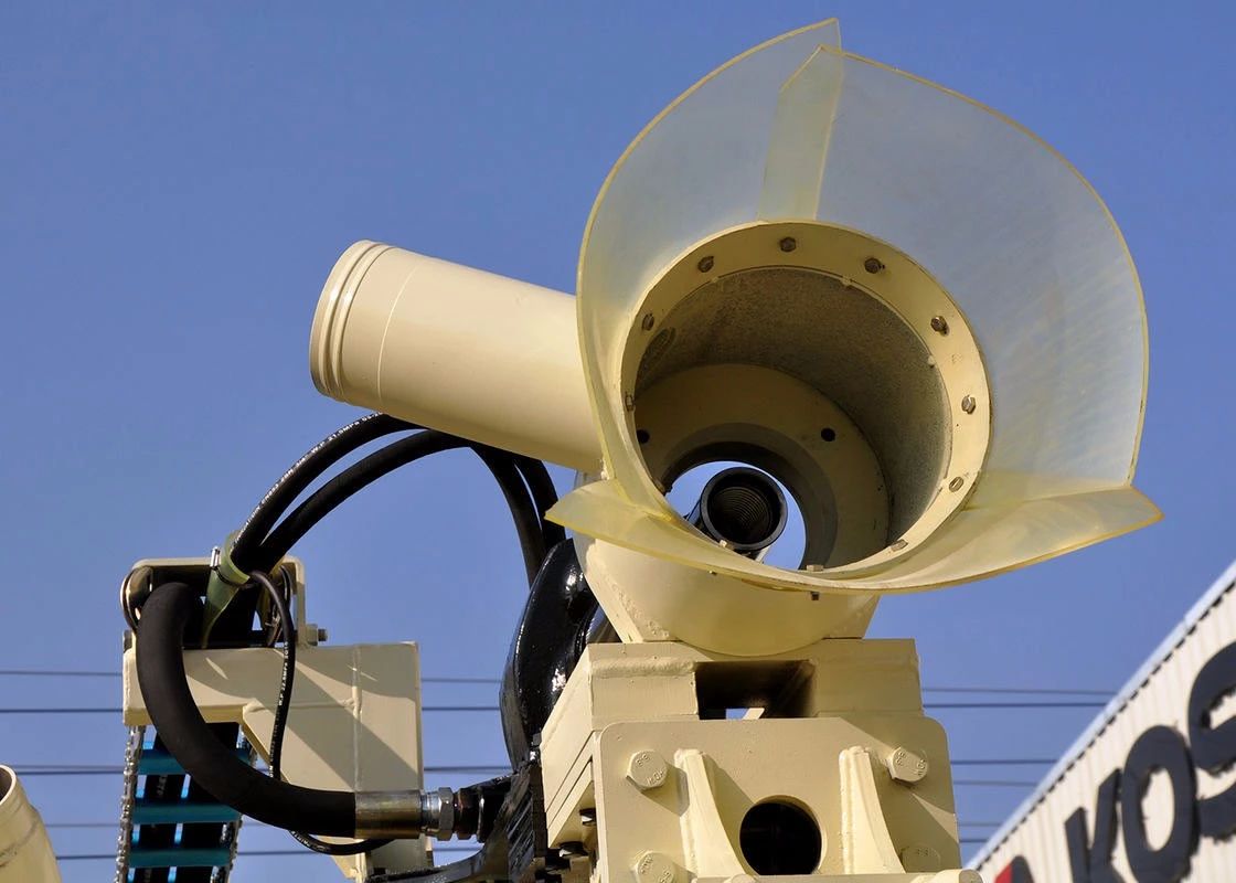 Probe into Current Technological Development of China's Pneumatic DTH Impactors