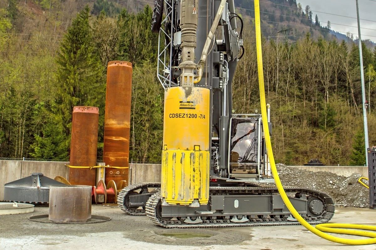 Probe into Current Technological Development of China's Pneumatic DTH Impactors(Ⅱ)