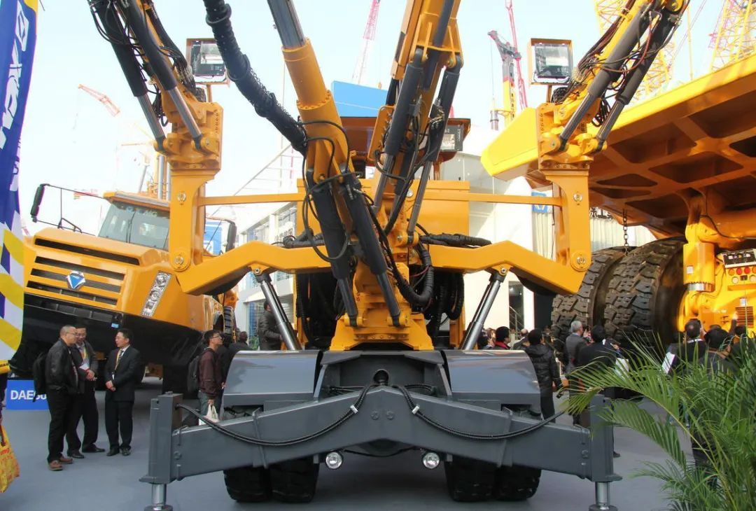 Research on Equipment and Construction Technology of Roadway Excavation and Repair