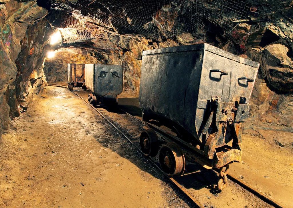 Underground Mining Technology and its Trend Analysis