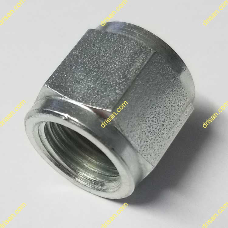 81674939-plug